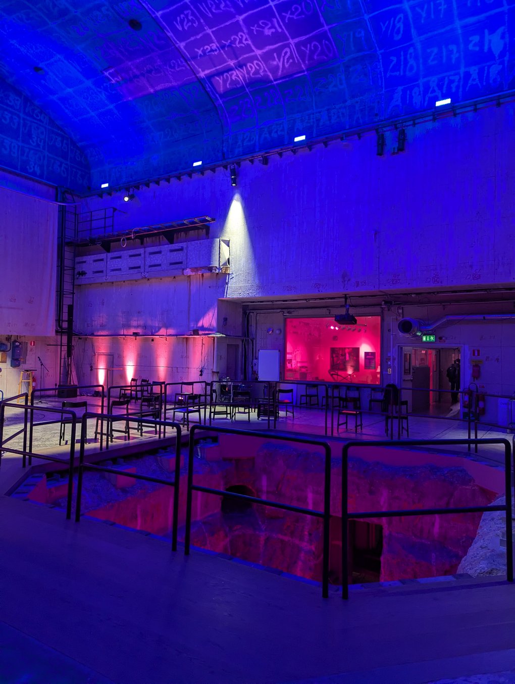 KTH reaktor hall.jpg